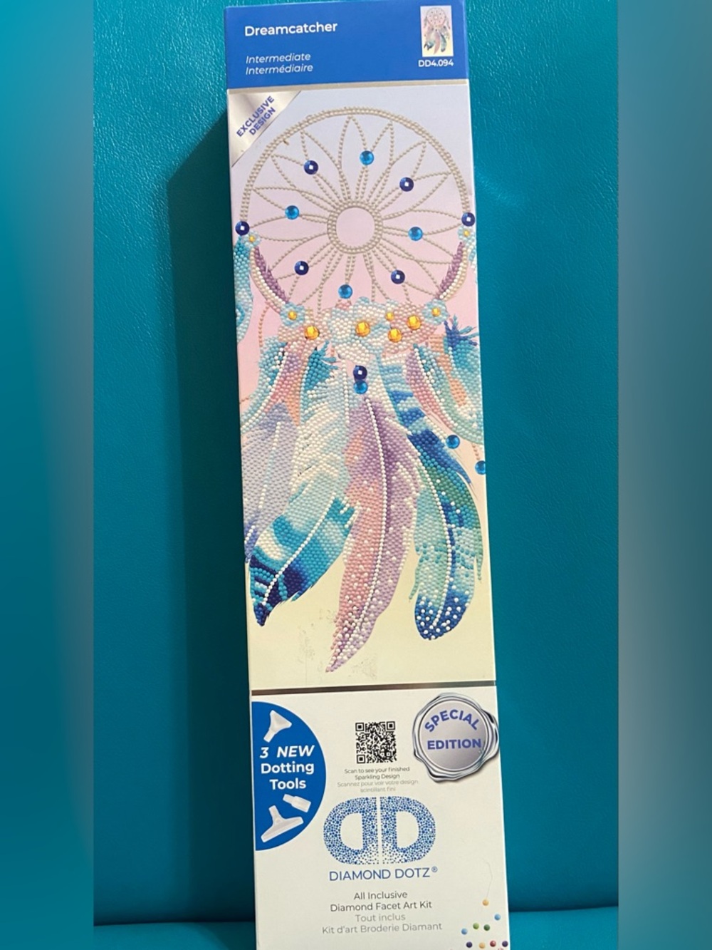 Diamond Supply Co. Blue and White Diamond Dotz Logo Art Kit